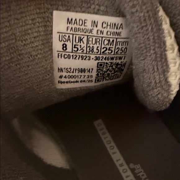 Reebok Classic White and Silver Sneakers - Picture 4 of 4